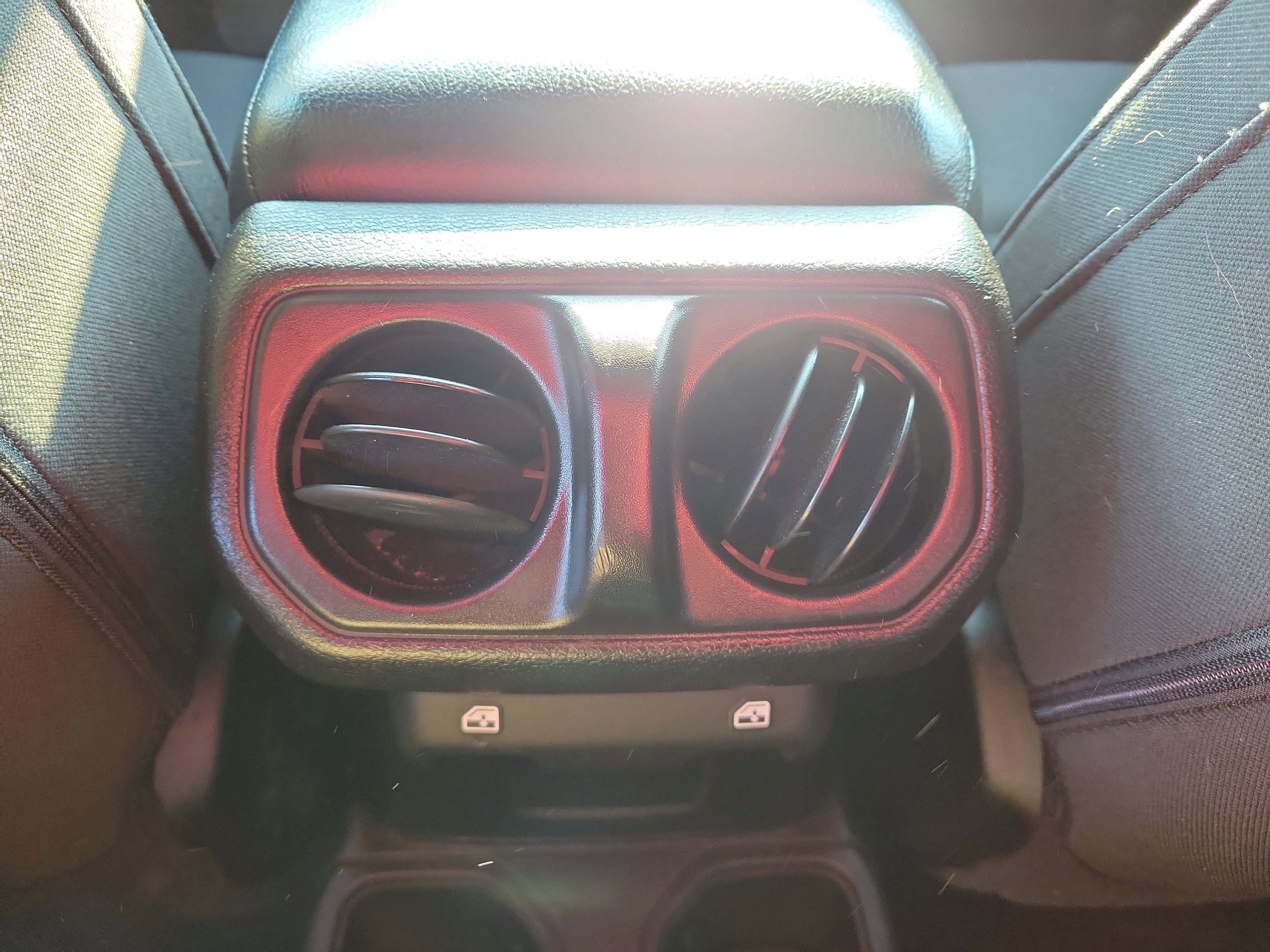 Used 2018 Jeep Wrangler Unlimited Sport S image 12