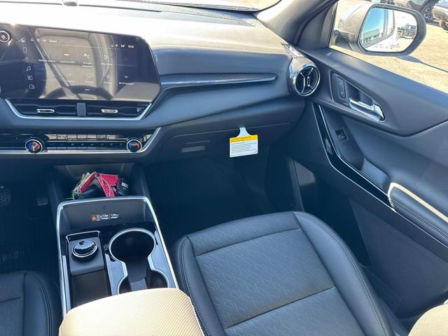 New 2026 Chevrolet Equinox LT w/ Convenience Package II image 19