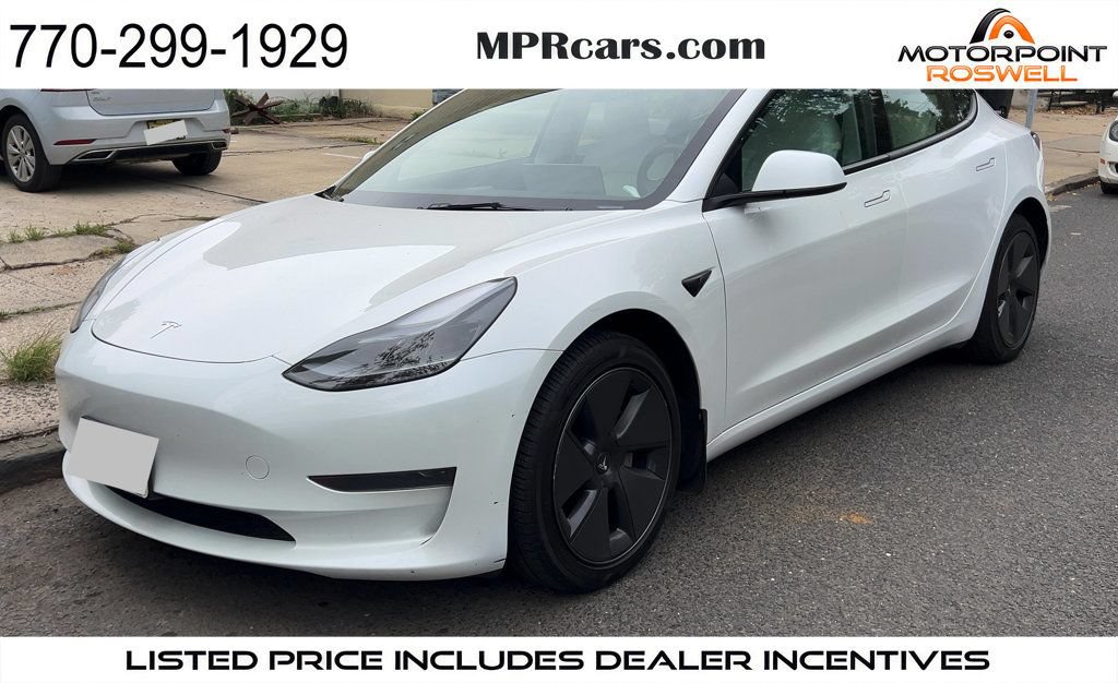 Used 2023 Tesla Model 3 Standard Range RWD image 1