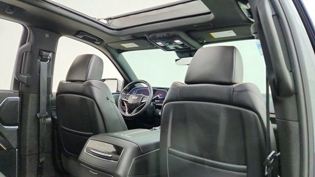 Used 2023 Cadillac Escalade Premium Luxury w/ Performance Package image 27