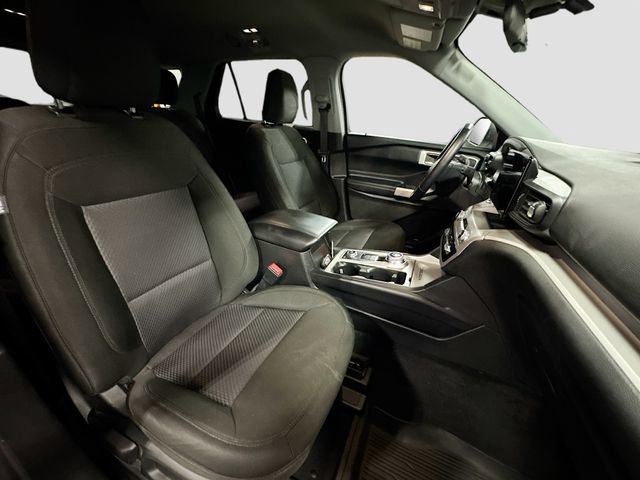 Used 2022 Ford Explorer XLT image 29