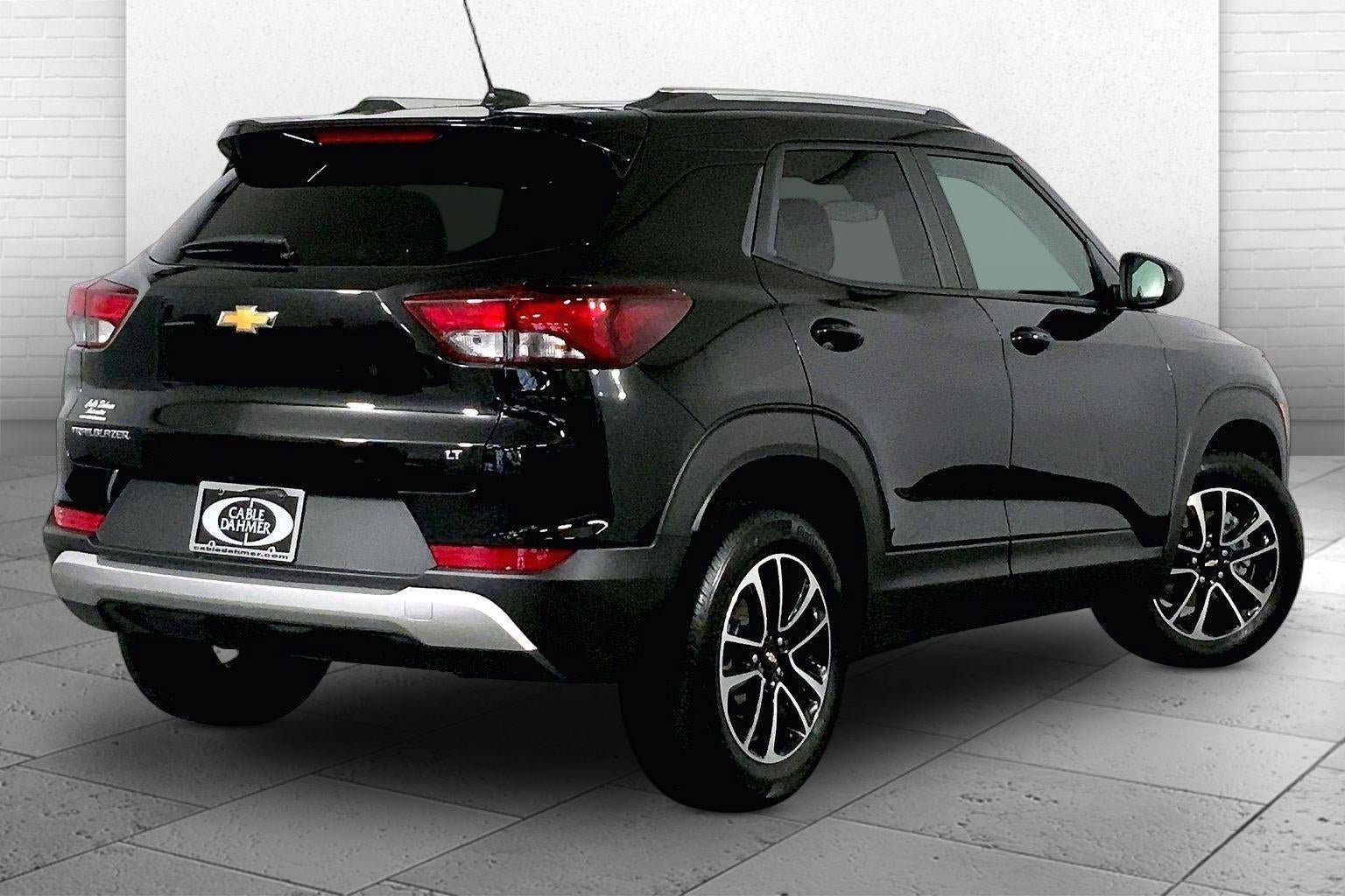 Used 2025 Chevrolet TrailBlazer LT FWD image 13