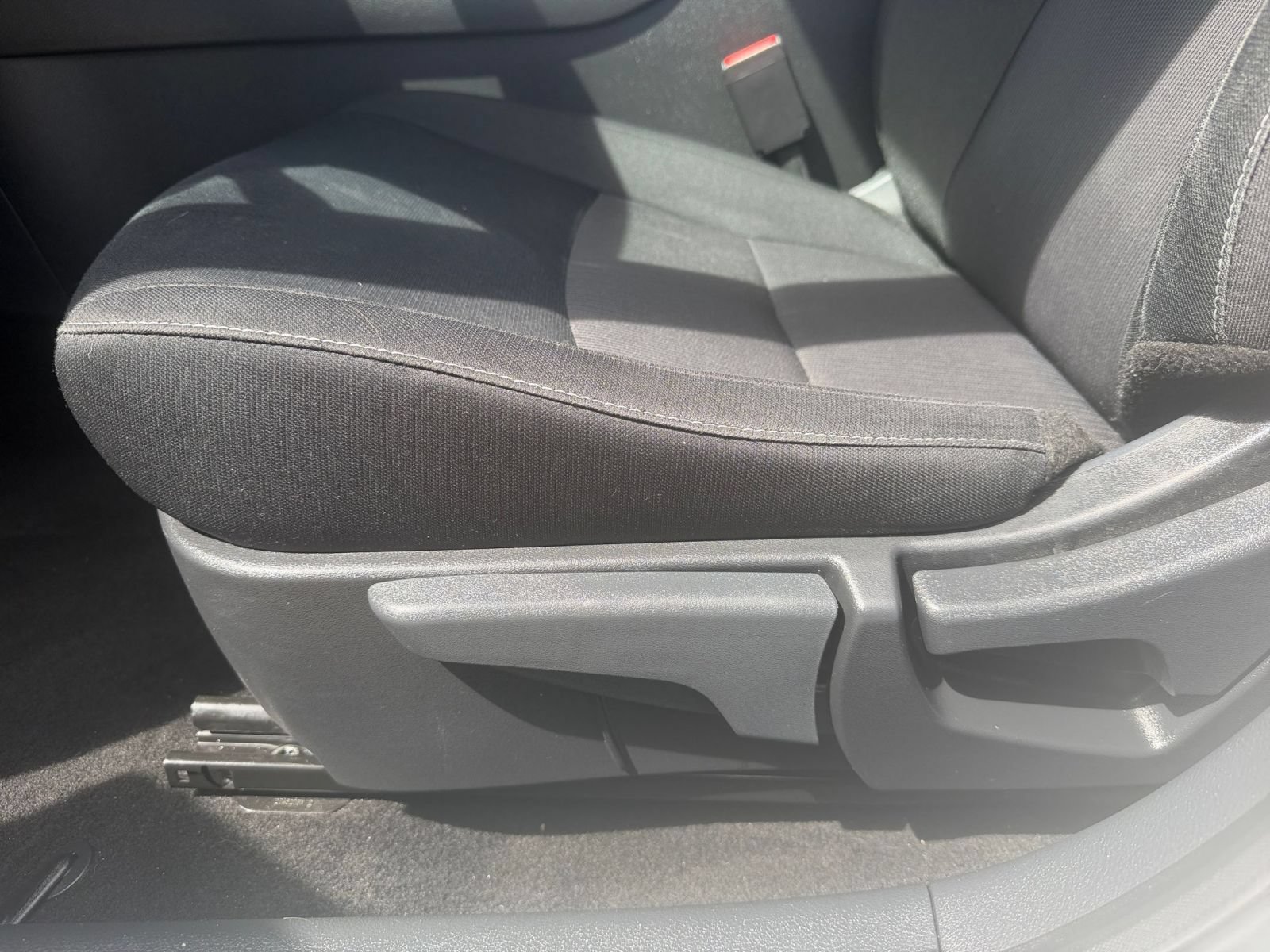 Used 2025 Nissan Sentra SV FWD image 21