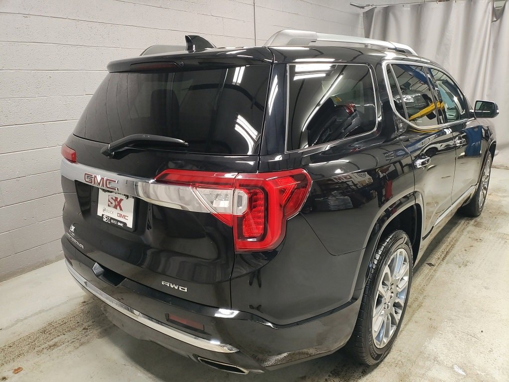 Used 2022 GMC Acadia Denali w/ Denali Ultimate Package image 2