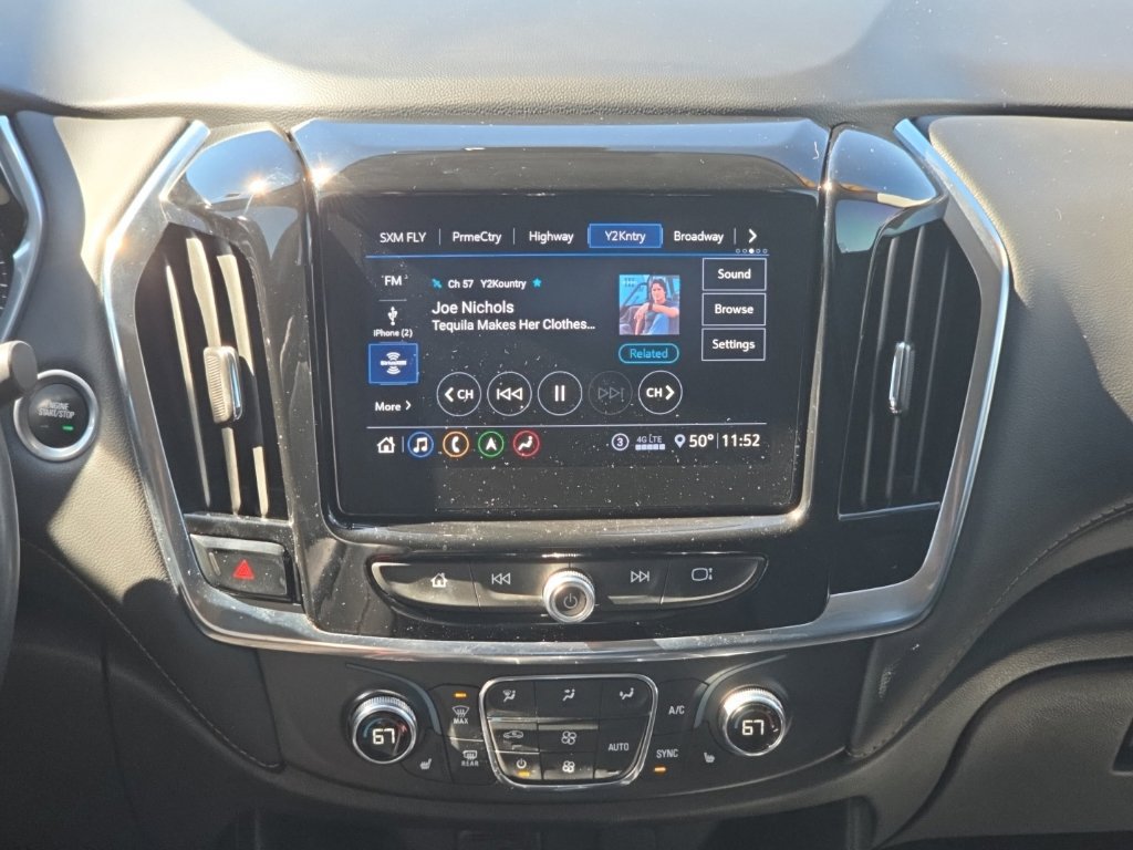 Used 2021 Chevrolet Traverse RS FWD image 35