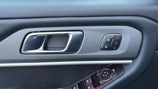 New 2026 Ford Explorer ST-Line w/ ST-Line Street Pack image 9