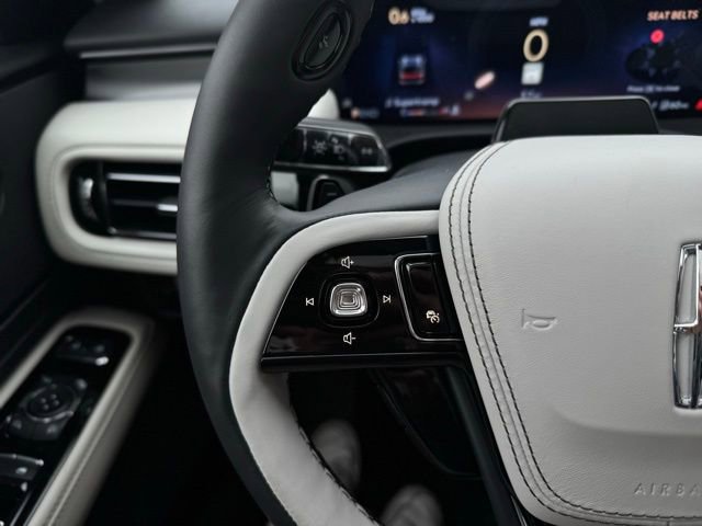 New 2026 Lincoln Aviator Reserve image 32