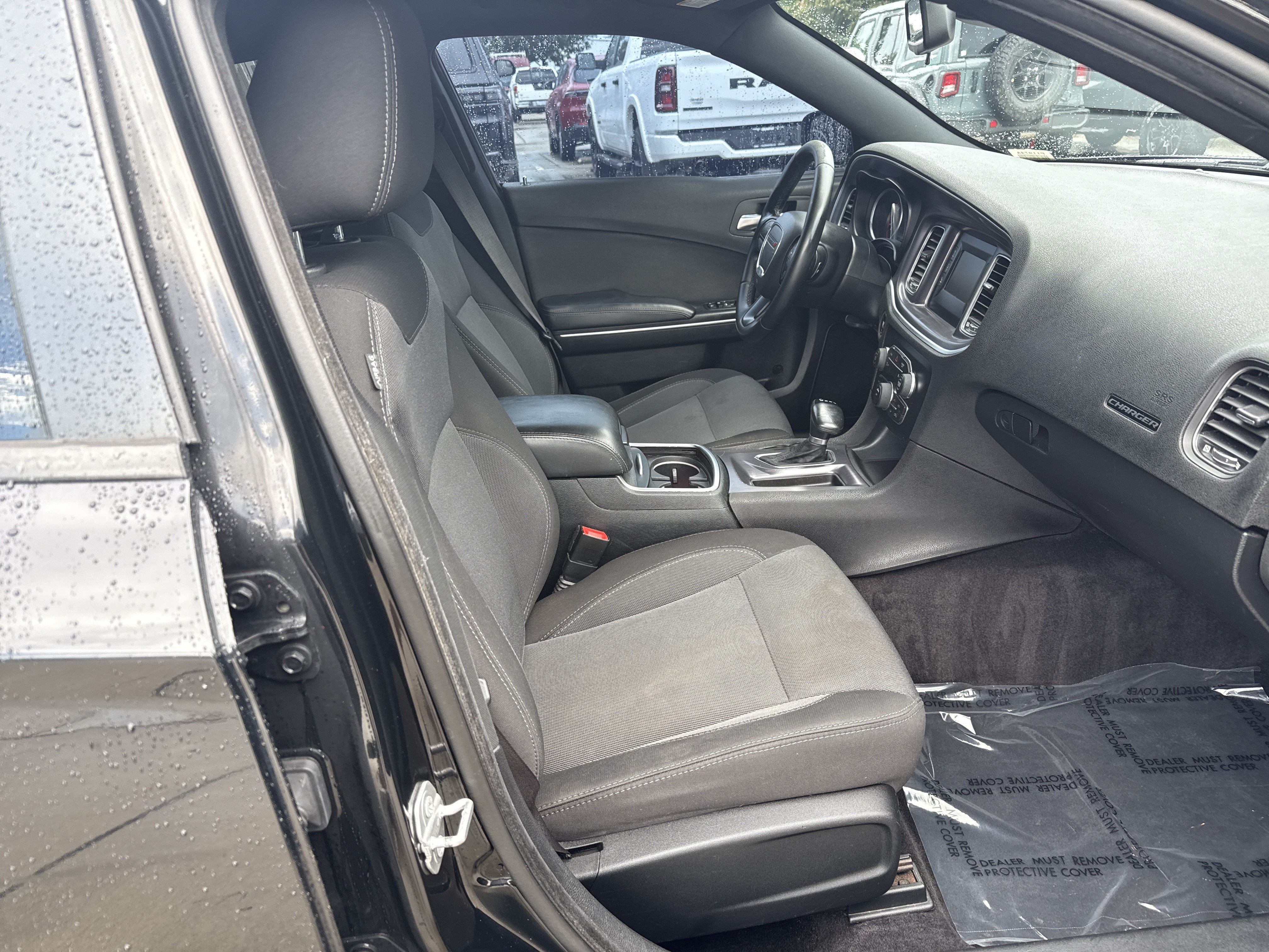 Used 2017 Dodge Charger SE w/ Popular Equipment Group RWD image 30
