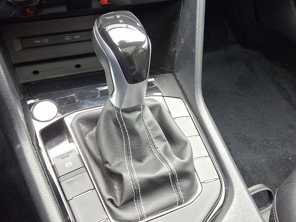 Used 2023 Volkswagen Taos SE image 19