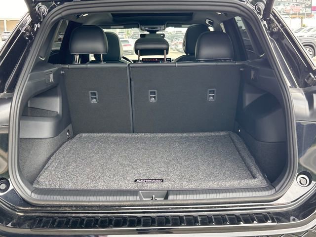 New 2026 Volkswagen Tiguan SE R-Line FWD image 22