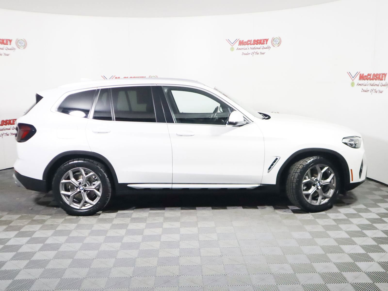 Used 2023 BMW X3 xDrive30i image 3