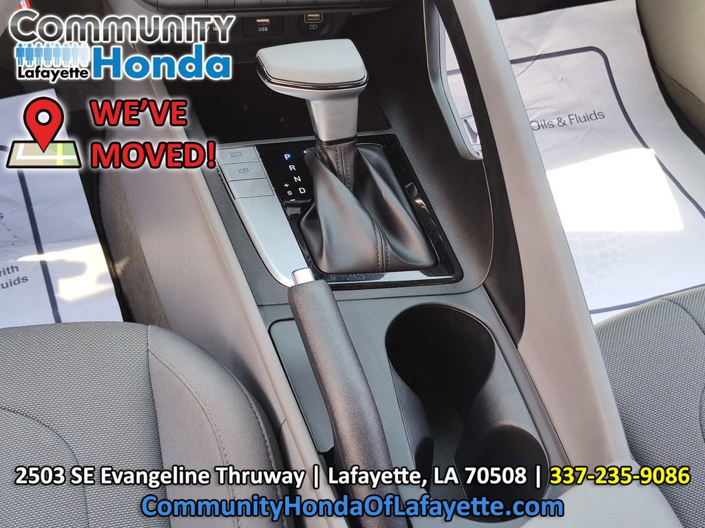 Used 2023 Hyundai Elantra SE w/ Cargo Package FWD image 27
