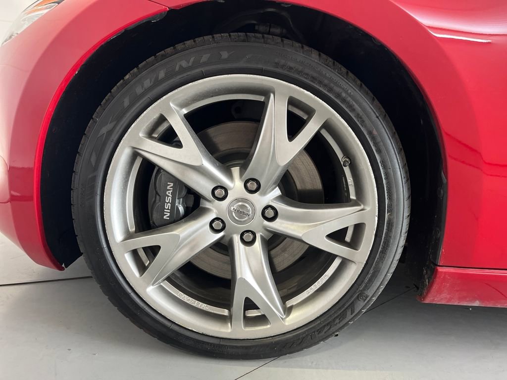 Used 2010 Nissan 370Z Touring w/ Sport Pkg image 14