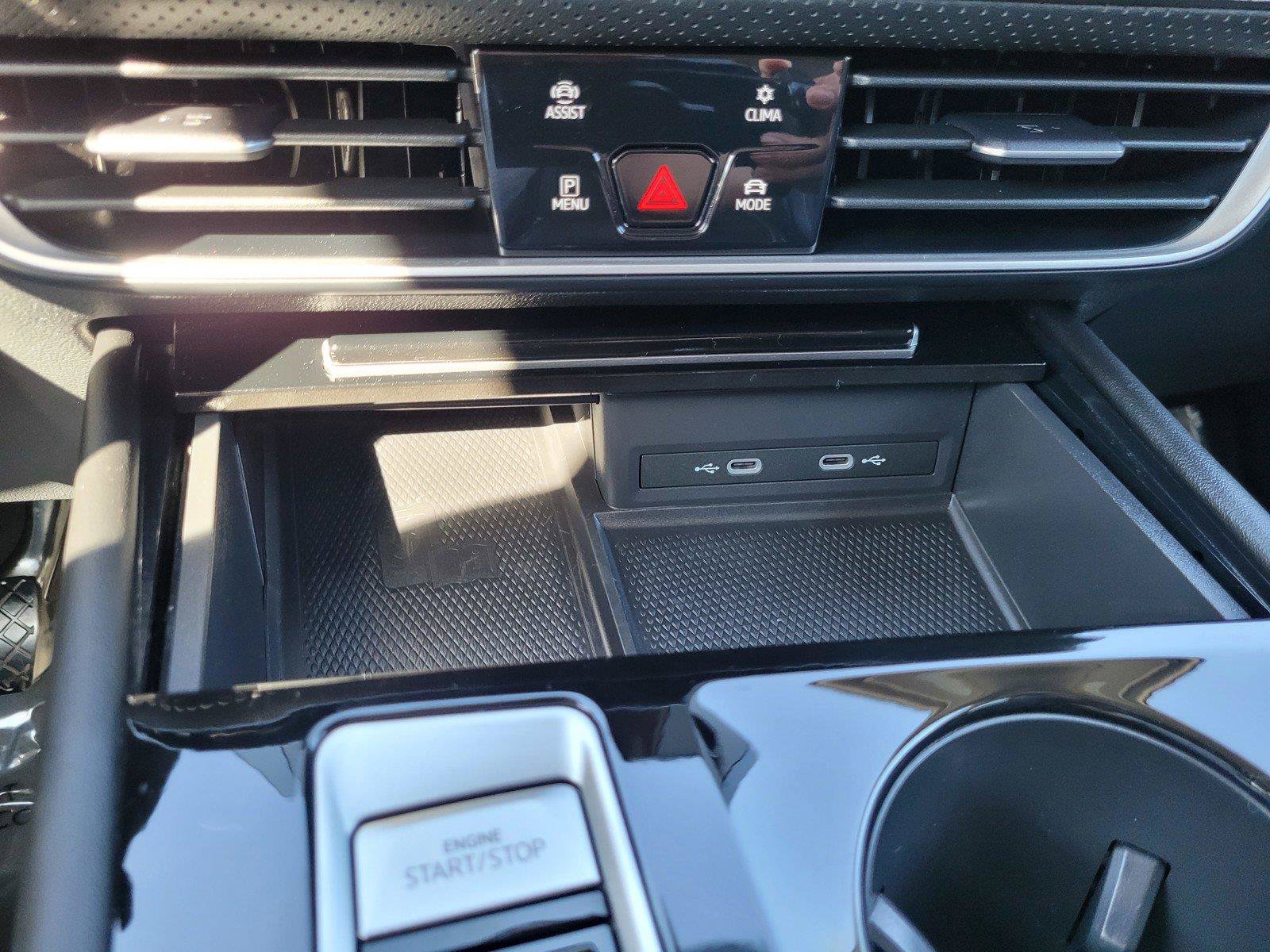 Certified 2024 Volkswagen Atlas SE FWD image 24