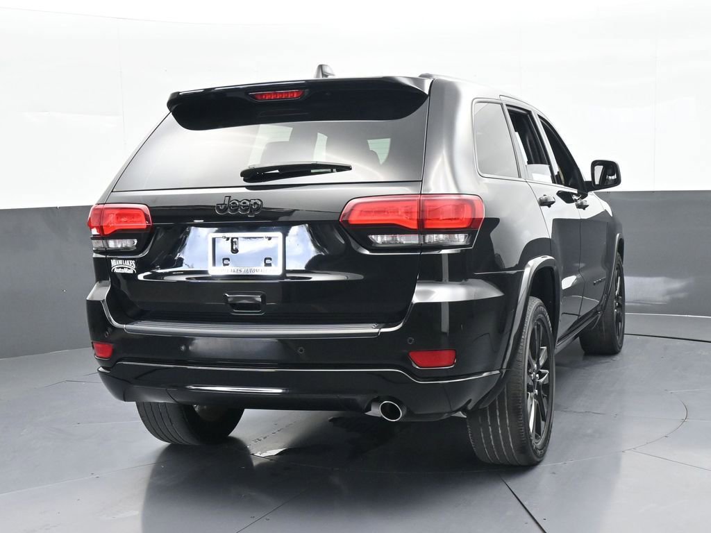 Used 2020 Jeep Grand Cherokee Altitude image 5