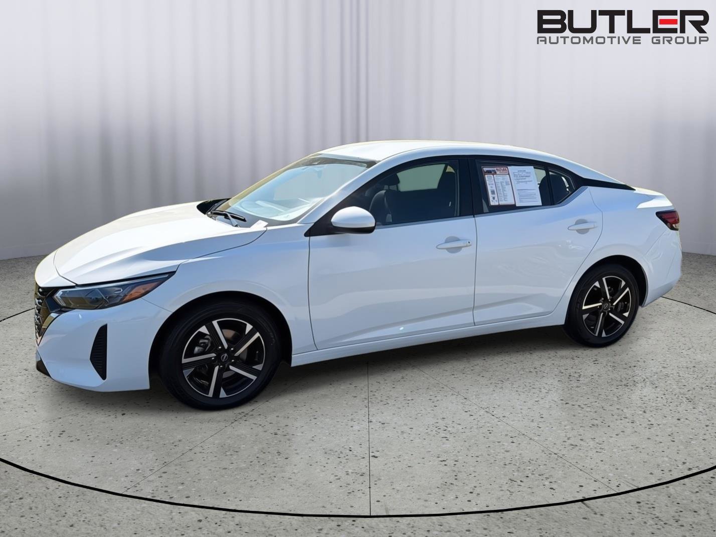 Used 2024 Nissan Sentra SV image 3