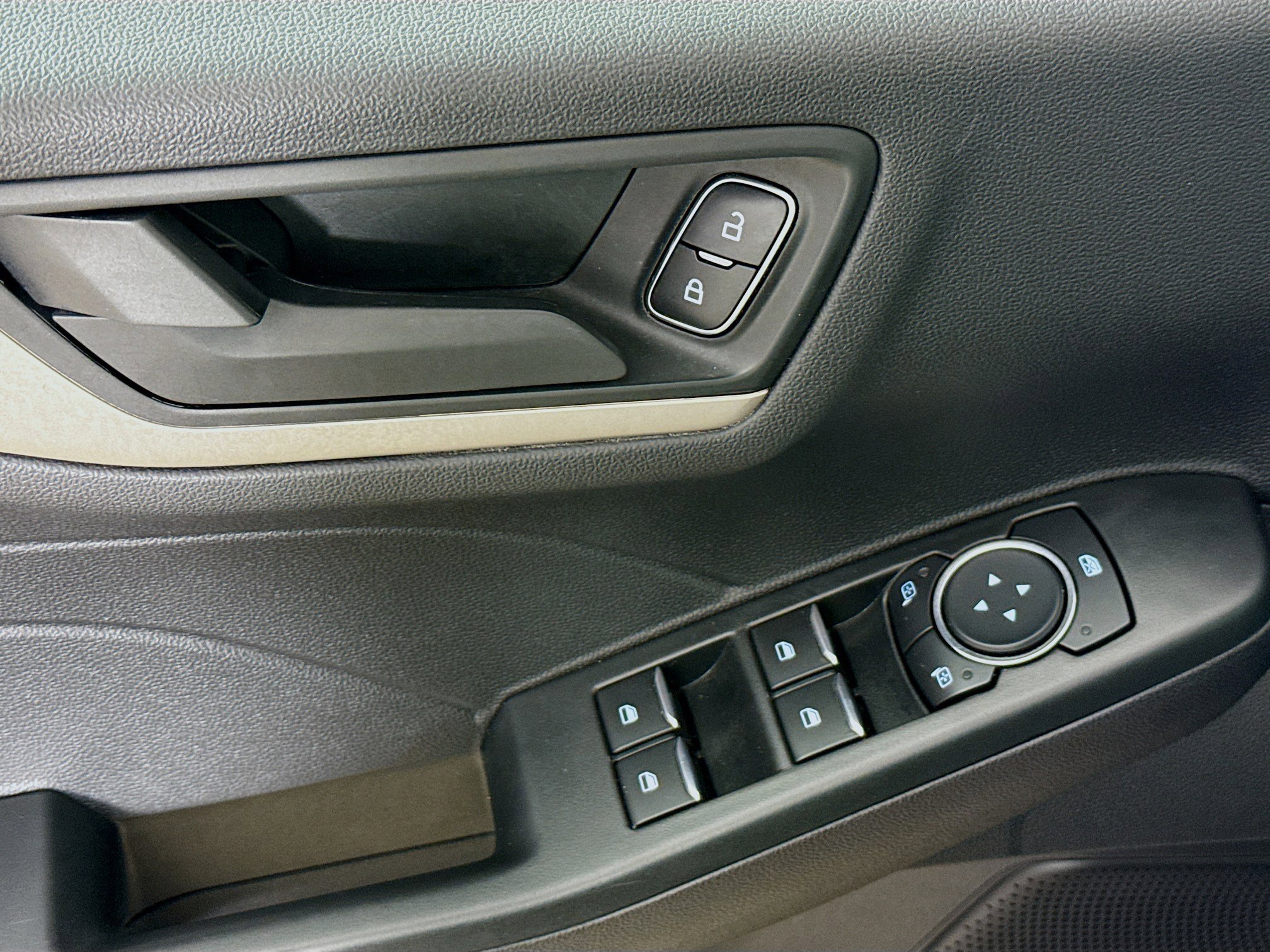 Used 2022 Ford Escape S image 19