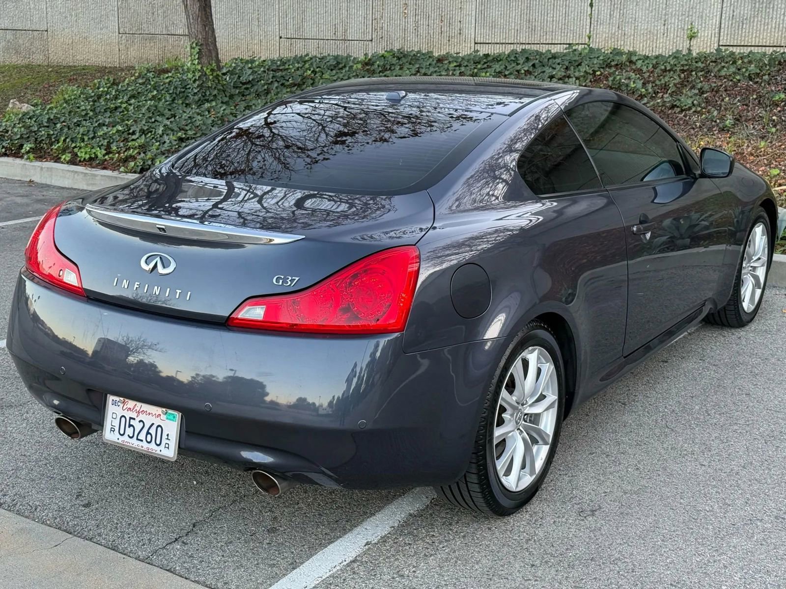 Used 2011 INFINITI G37 Journey w/ Premium Pkg image 15