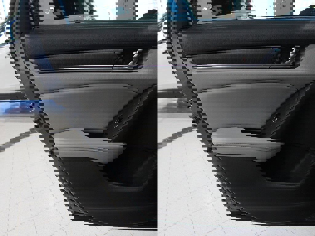 Certified 2019 Honda Accord EX-L image 17