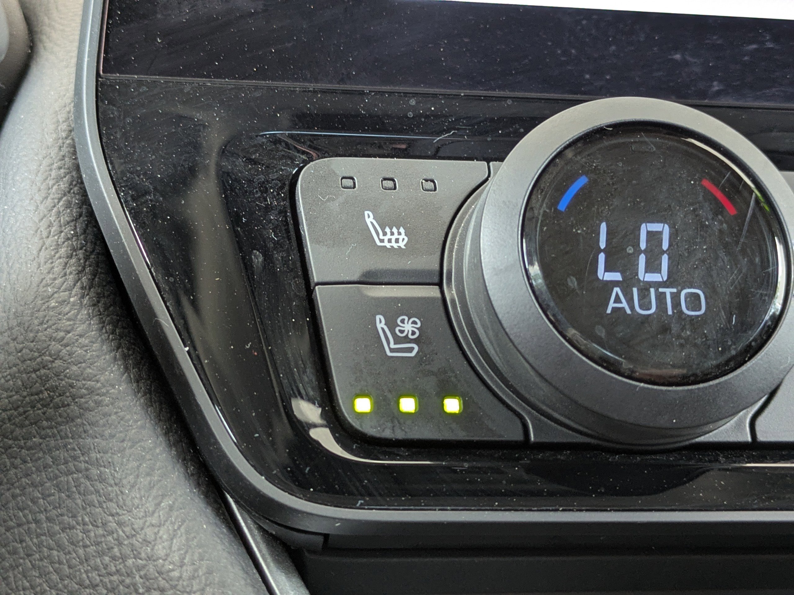 Used 2025 Toyota Grand Highlander AWD image 27