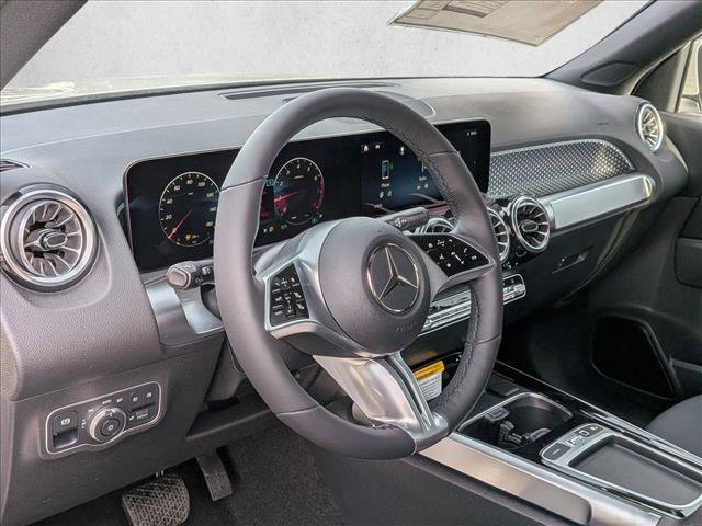 Used 2026 Mercedes-Benz GLB 250 4MATIC video 3
