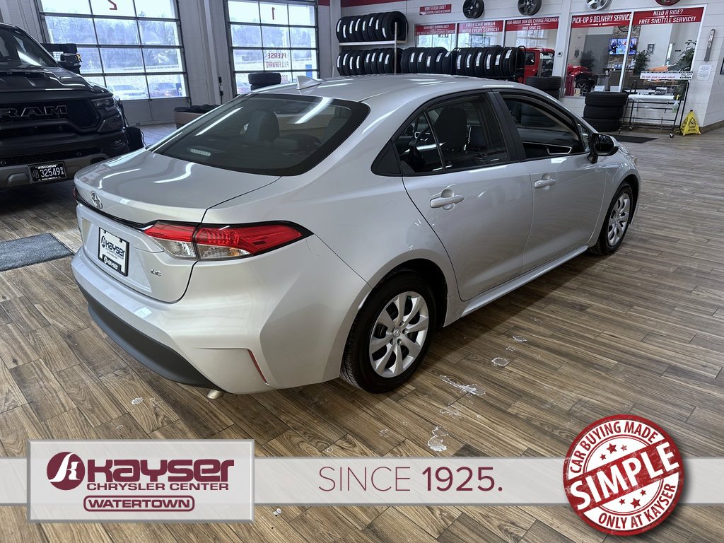 Used 2023 Toyota Corolla LE image 5