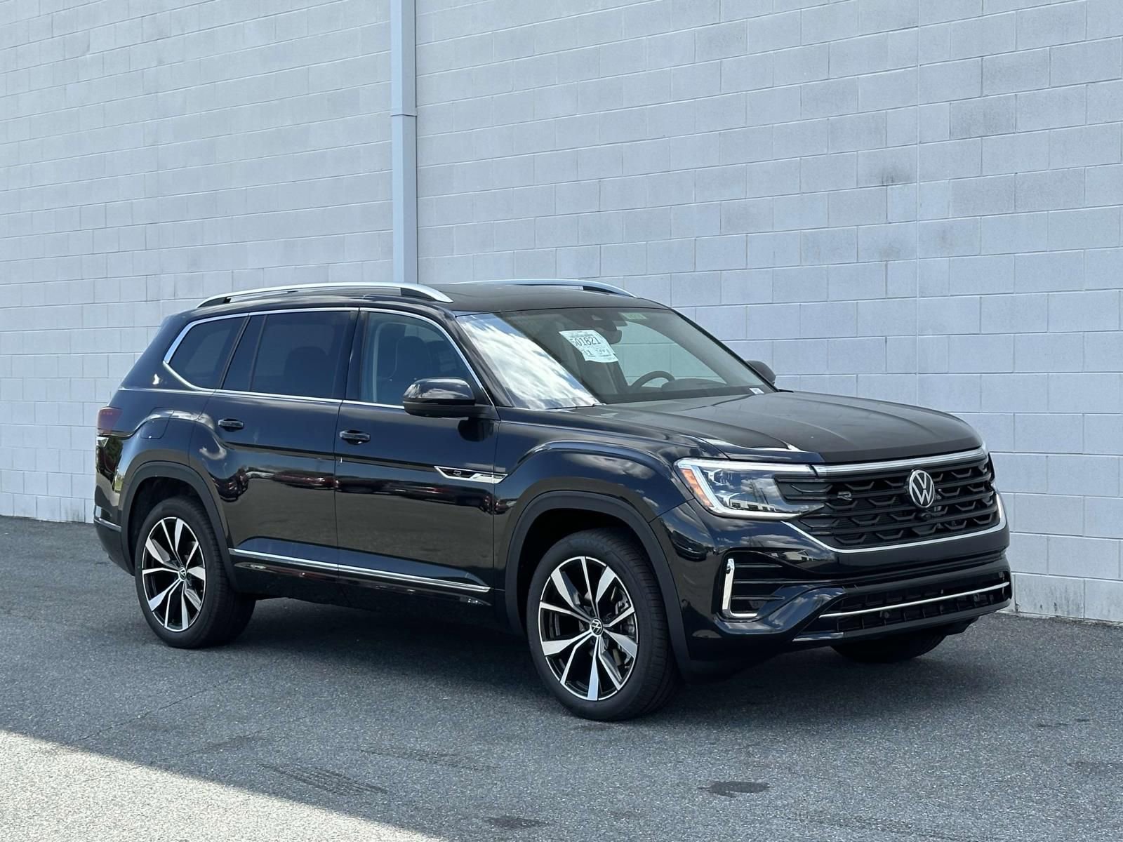 New 2026 Volkswagen Atlas SEL Premium R-Line image 7