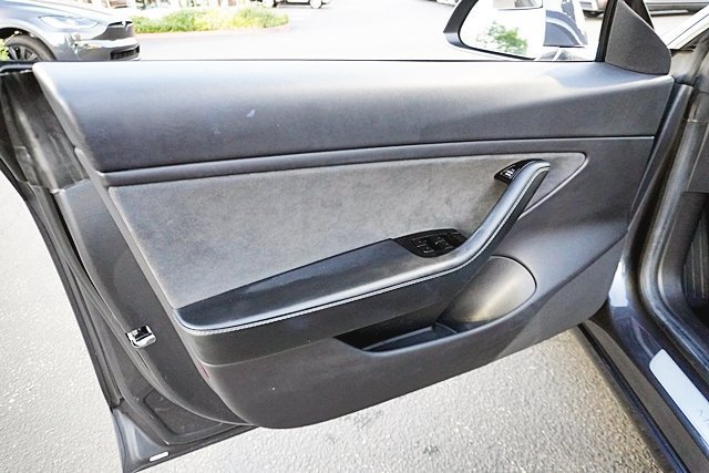 Used 2019 Tesla Model 3 Mid Range RWD image 33