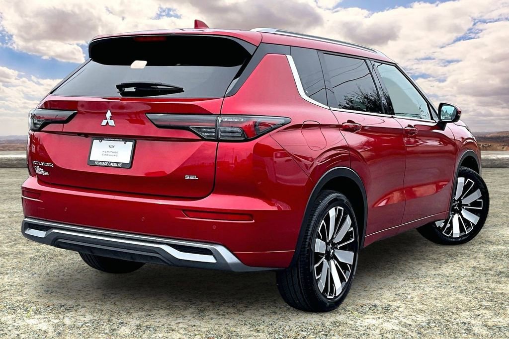 Used 2025 Mitsubishi Outlander SEL FWD image 5