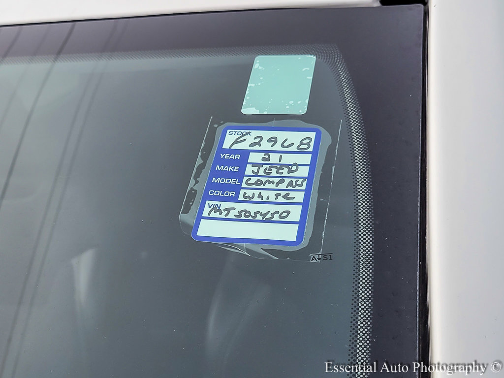 Used 2021 Jeep Compass Latitude image 34