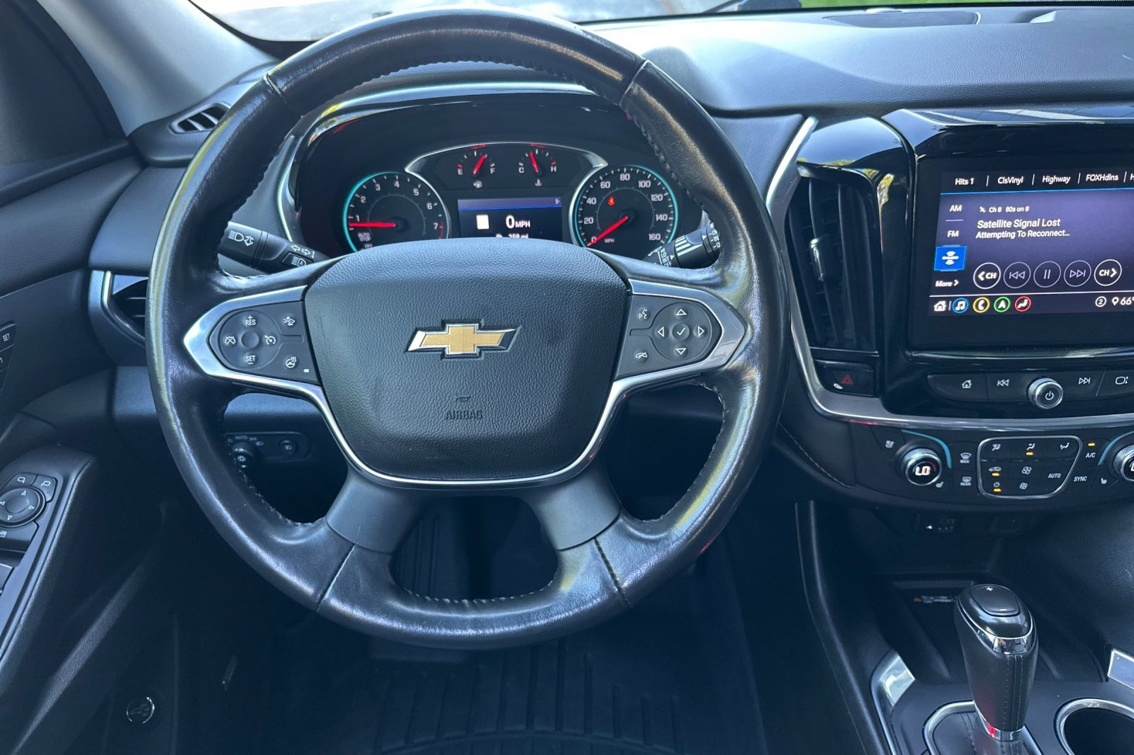 Used 2020 Chevrolet Traverse Premier w/ Redline Edition image 17