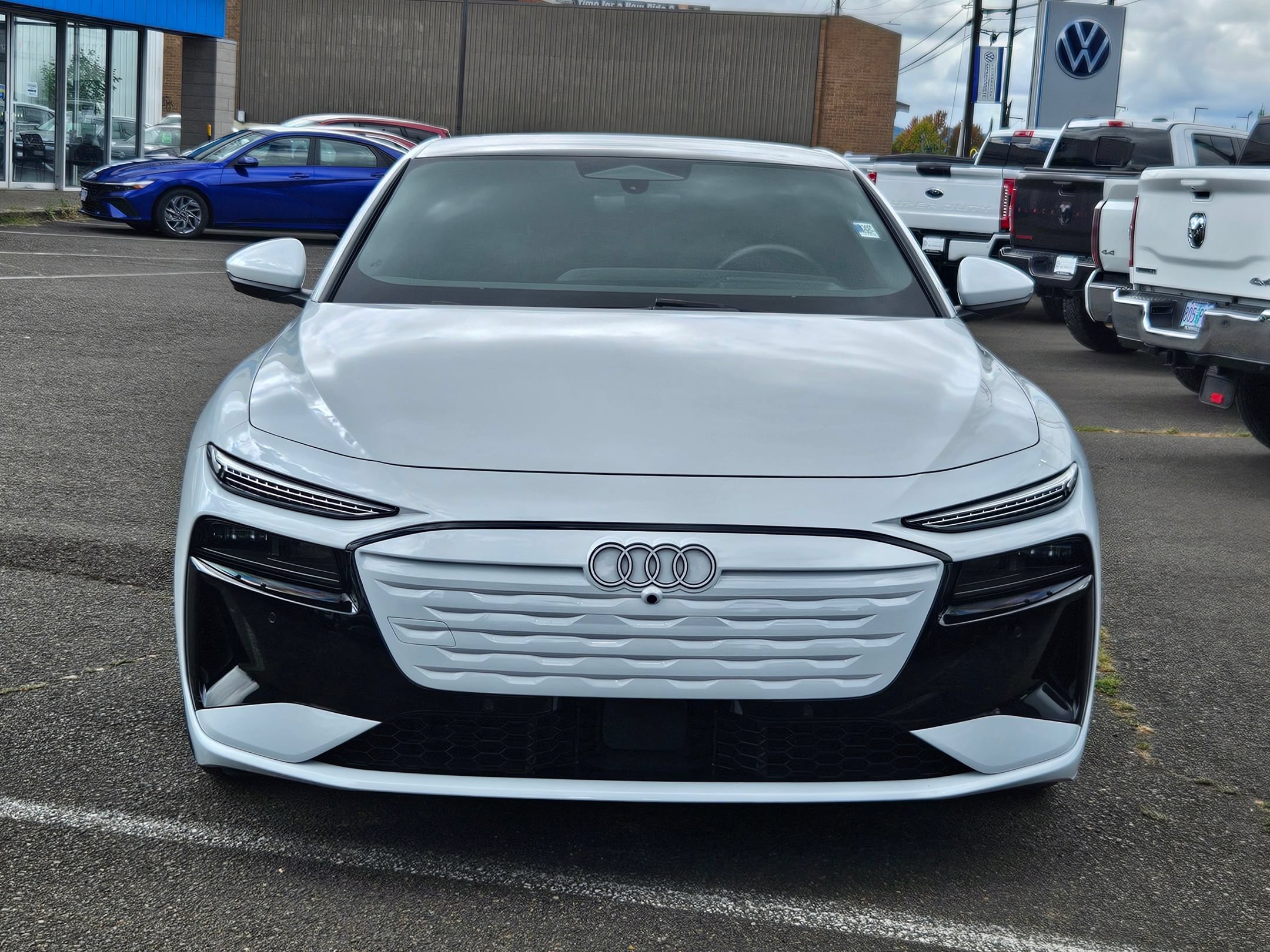 Used 2025 Audi A6 e-tron Prestige AWD/4WD image 8