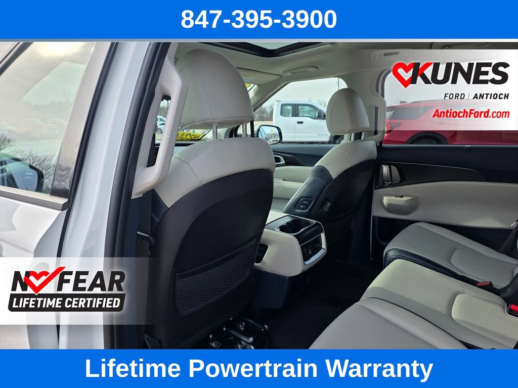 Used 2025 Kia Carnival SX Prestige image 20