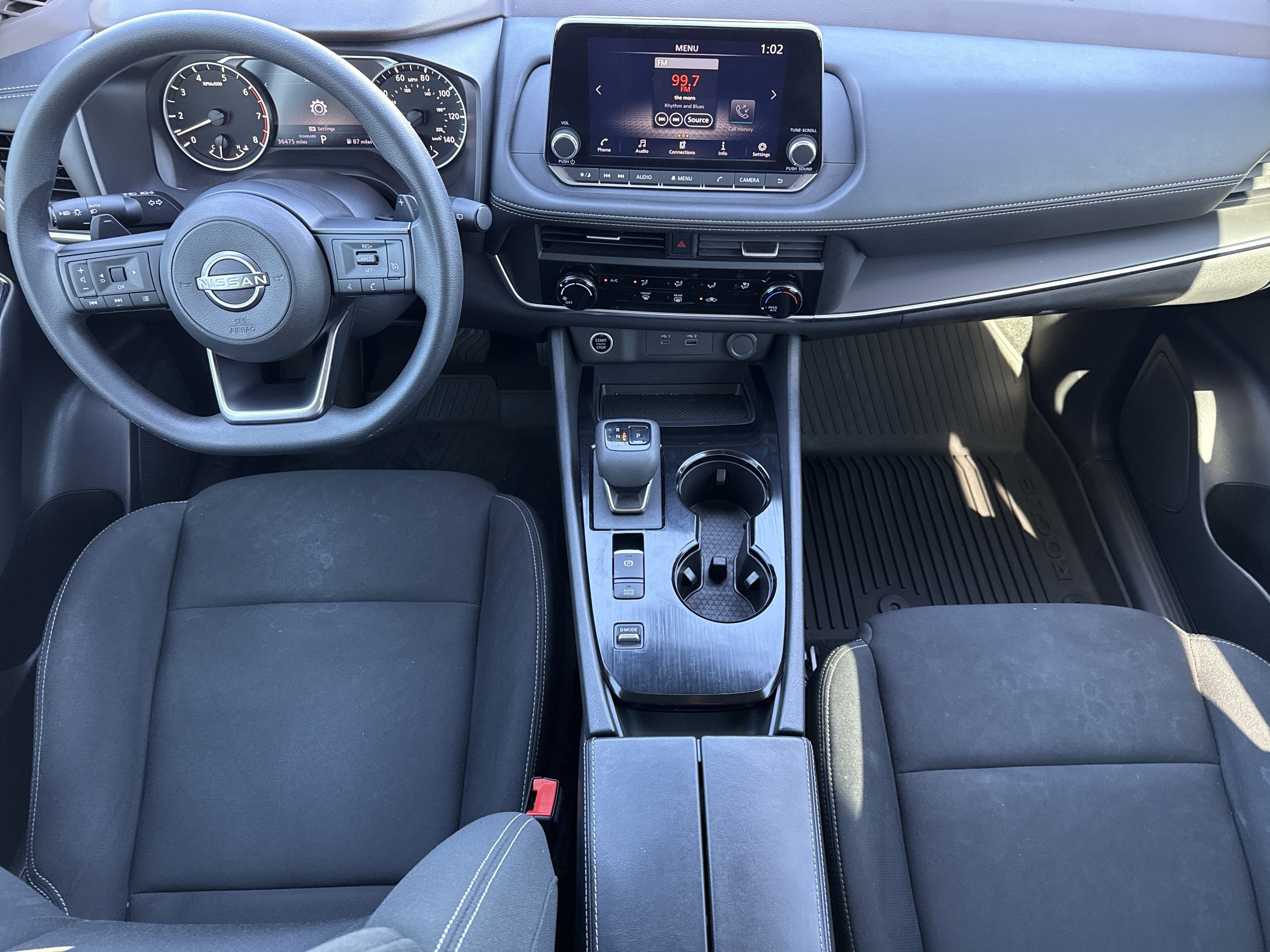 Used 2023 Nissan Rogue S image 27