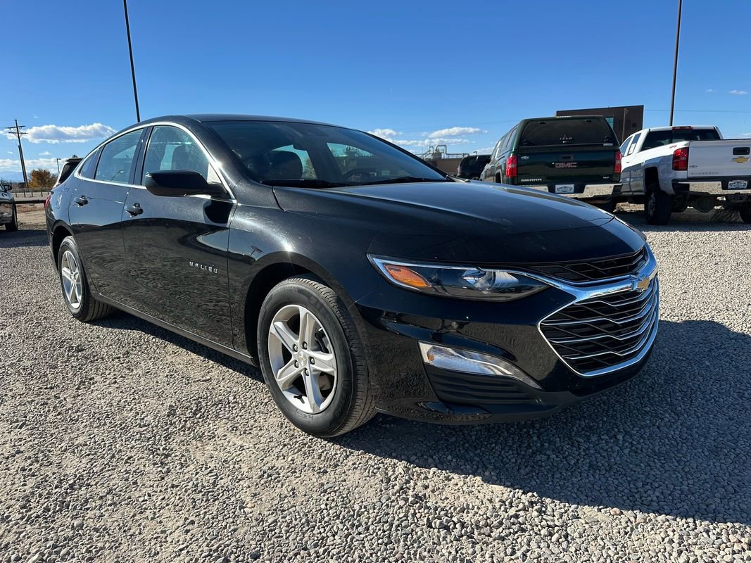Used 2024 Chevrolet Malibu LT image 1
