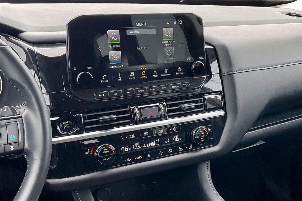 Used 2025 Nissan Pathfinder SL image 6