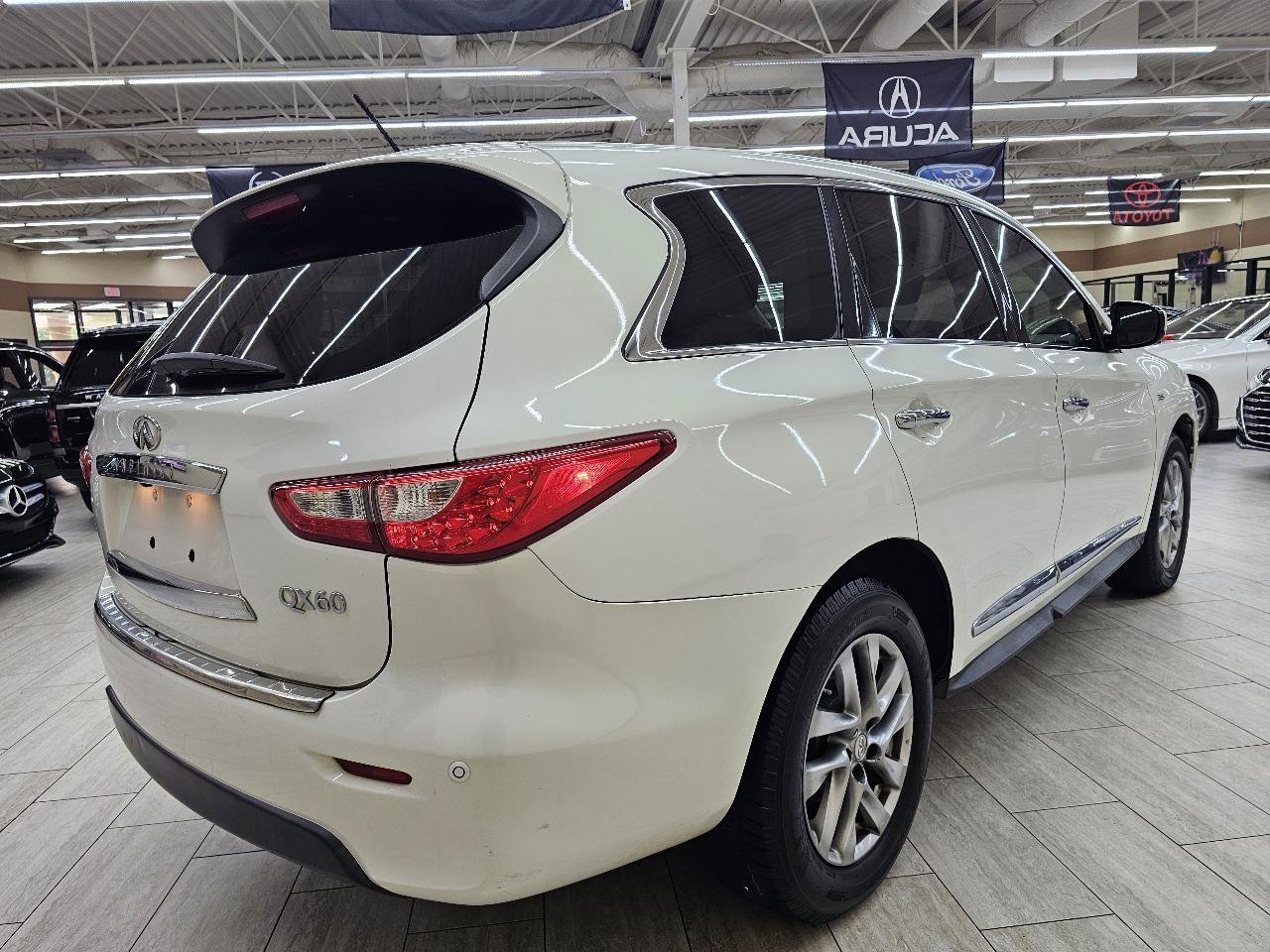 Used 2014 INFINITI QX60 FWD w/ Premium Plus Package image 6