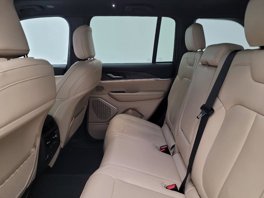 Used 2022 Jeep Grand Cherokee Limited 4xe image 18