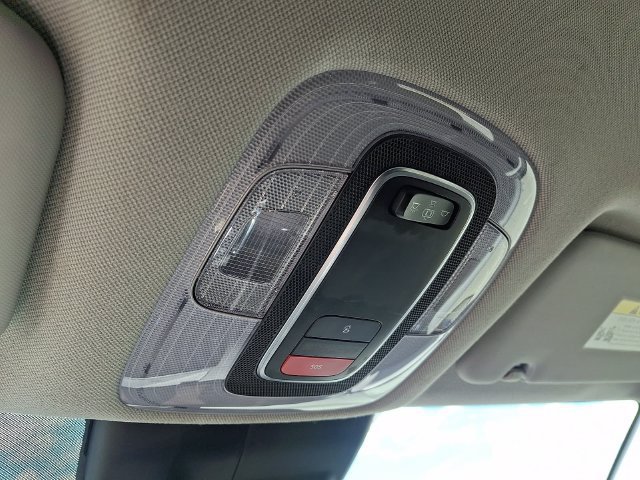 Used 2023 Hyundai Elantra SEL FWD image 25