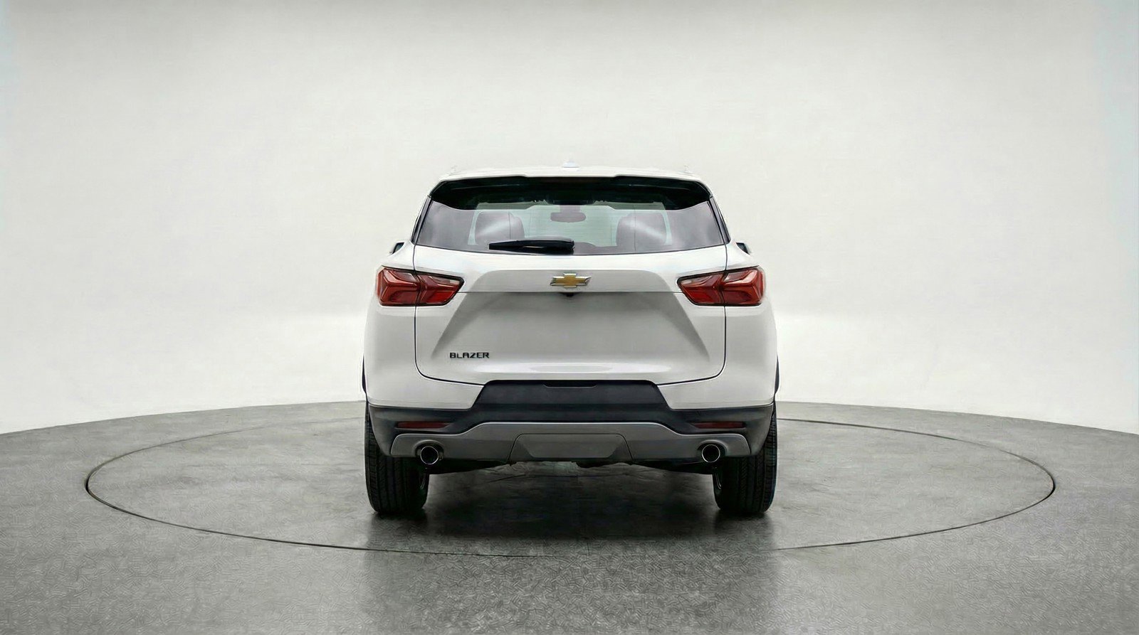 Used 2025 Chevrolet Blazer LT FWD image 7