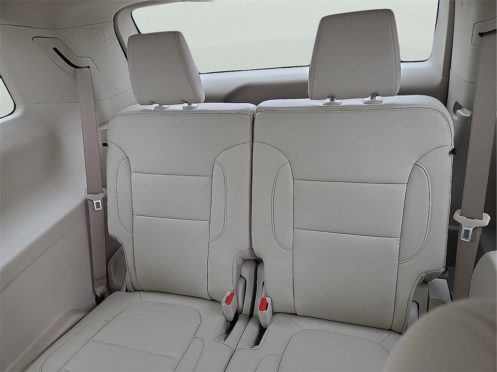 Used 2023 GMC Acadia Denali w/ Denali Ultimate Package image 9