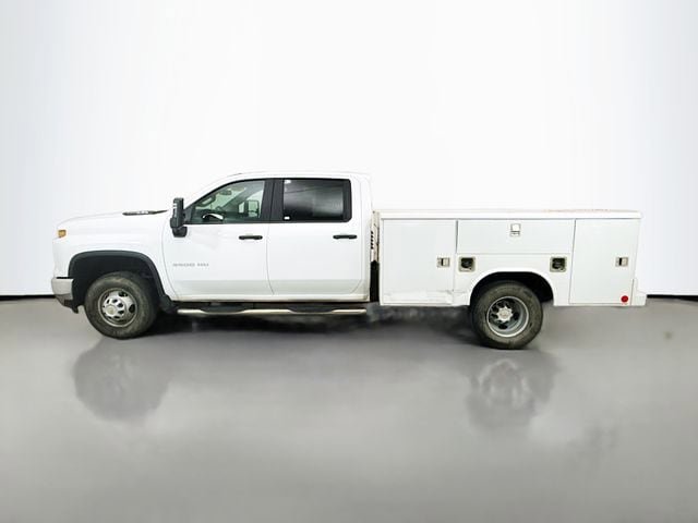 Used 2024 Chevrolet Silverado 3500 W/T w/ WT Convenience Package AWD/4WD image 4