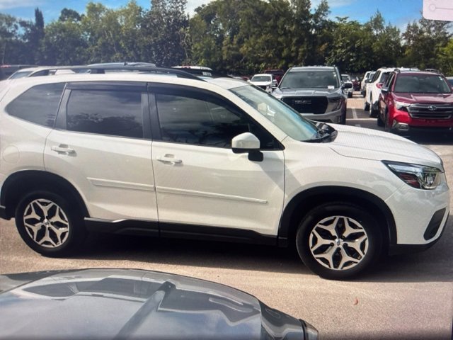 Used 2019 Subaru Forester Premium w/ All-Weather Package image 2