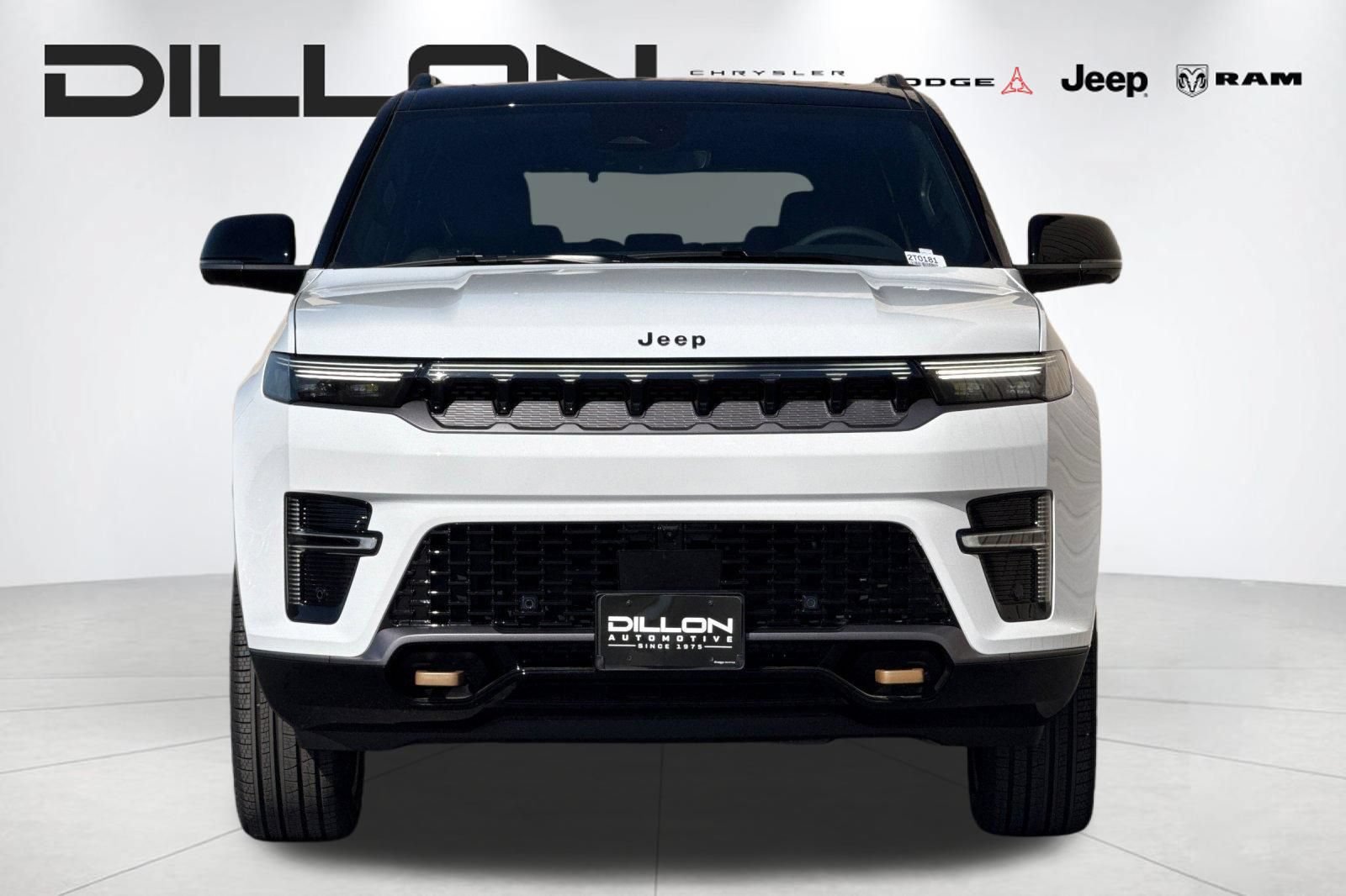 New 2026 Jeep Grand Wagoneer 4WD image 8