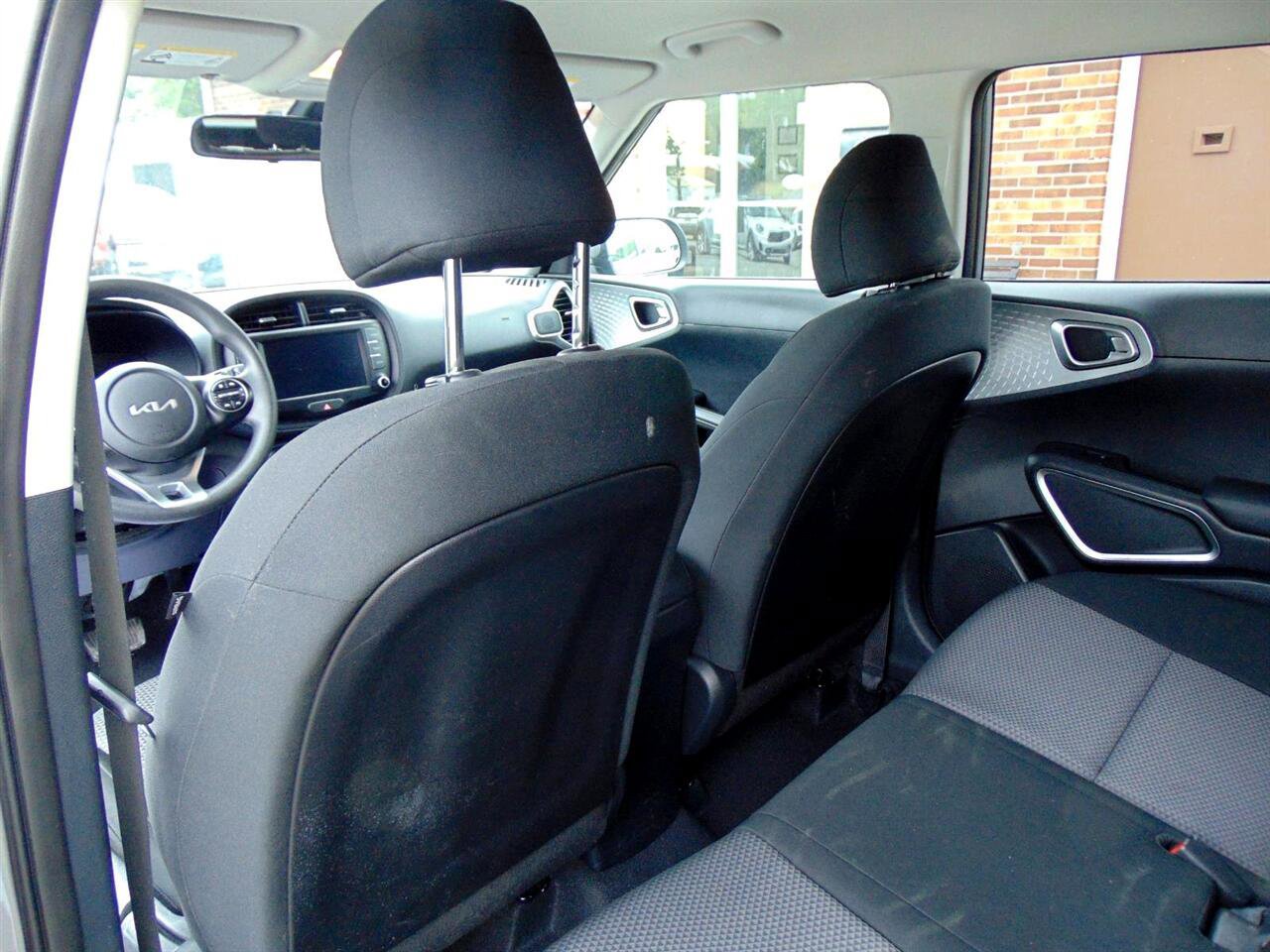 Used 2024 Kia Soul LX w/ Option Group 015 image 11