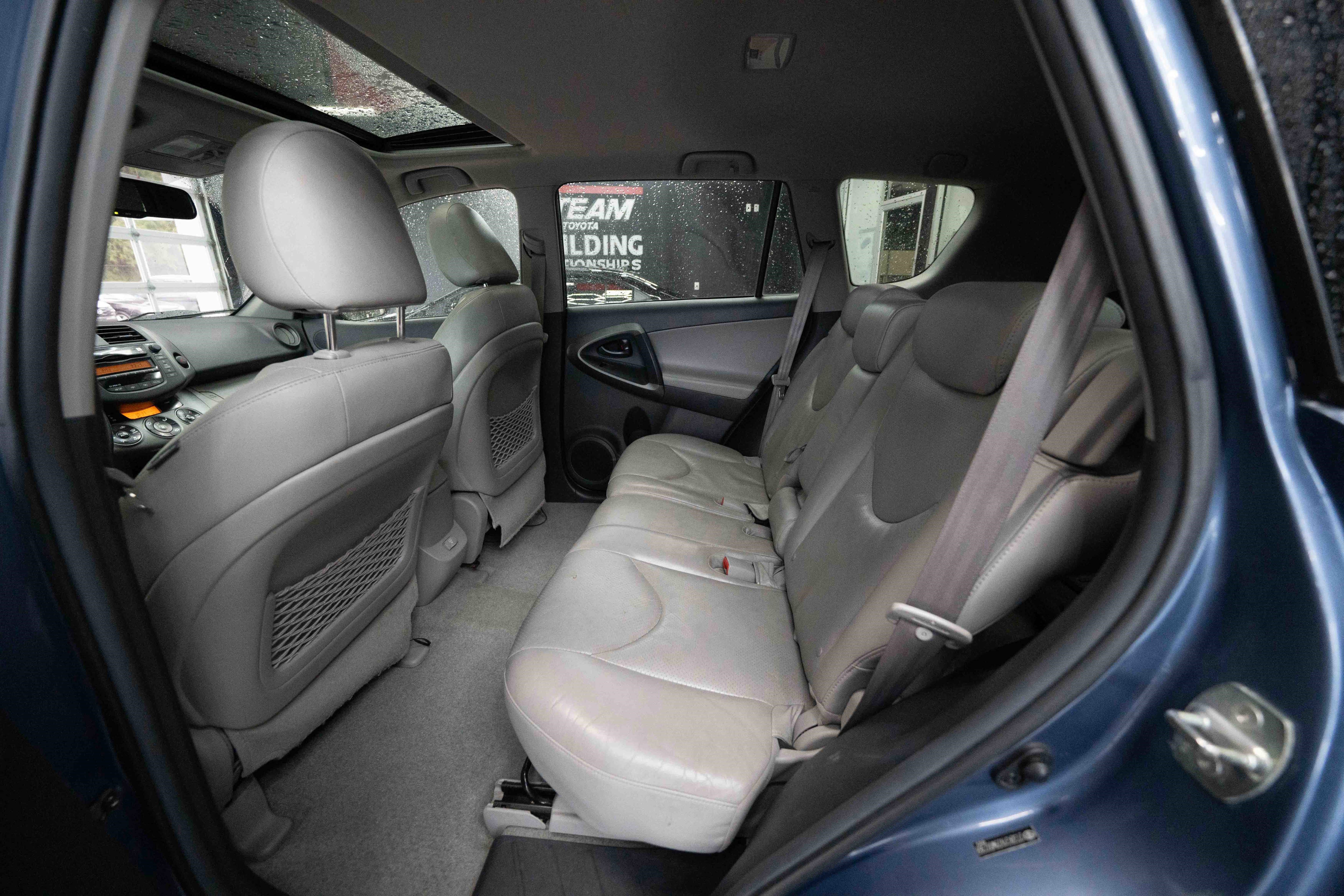 Used 2009 Toyota RAV4 Limited image 23