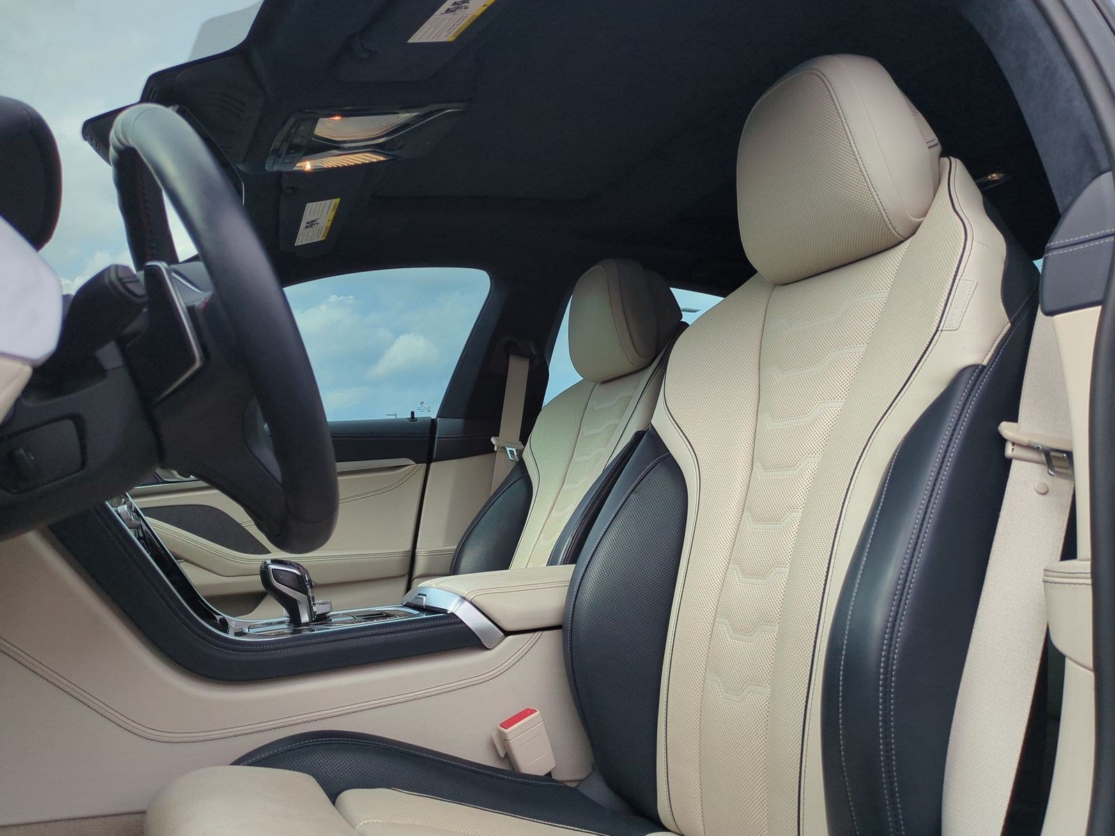 Used 2024 BMW M850i Gran Coupe xDrive AWD/4WD image 16