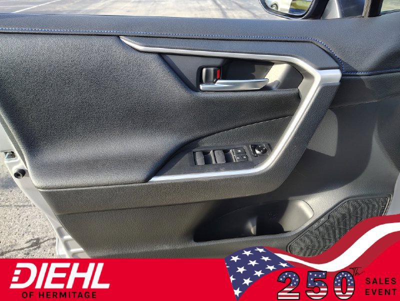Used 2019 Toyota RAV4 XSE w/ Carpet Mat Package AWD/4WD image 16