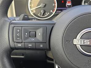 Used 2023 Nissan Rogue S image 29