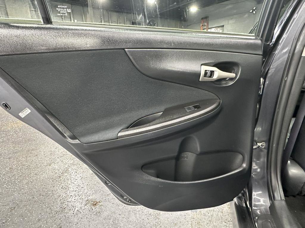 Used 2009 Toyota Corolla S FWD image 22